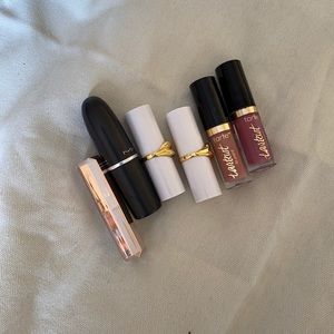 Full size + deluxe sample Lipstick bundle!